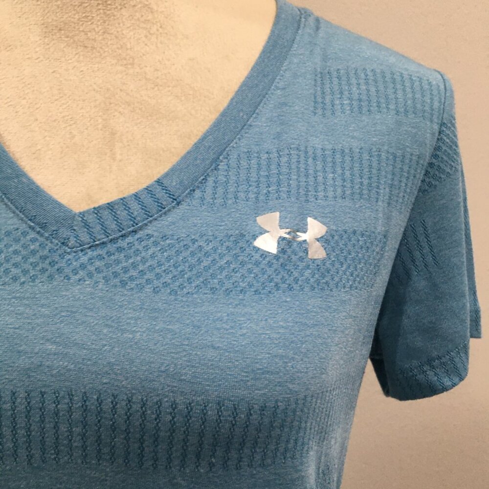 UNDER ARMOUR Short Sleeve Blue V Neck HeatGear Moisture Wick Stretch Shirt Top - Picture 6 of 8